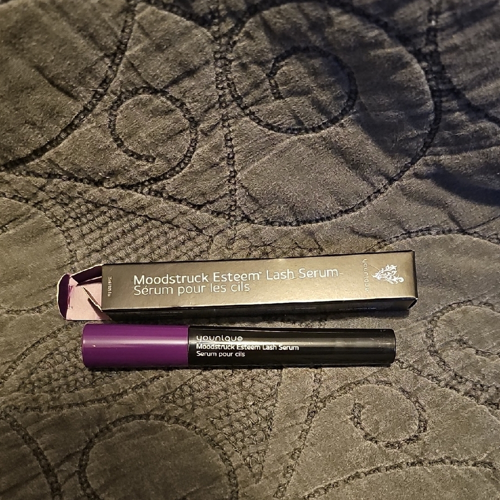 Younique Moodstruck Esteem Lash Serum - Purple and Black
